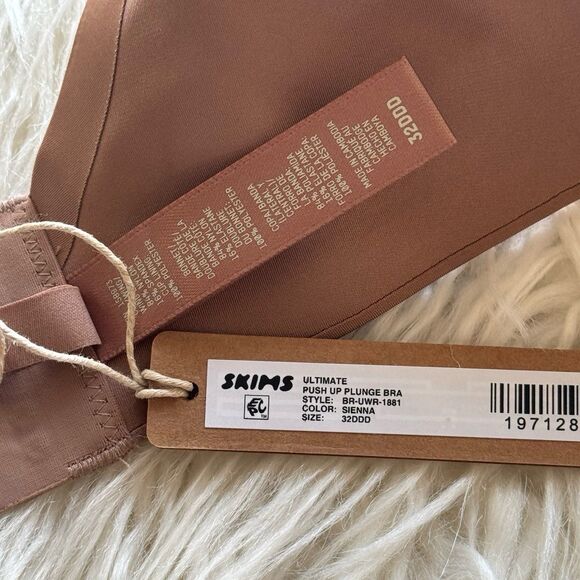 Skims Ultimate Push up Plunge Bra Sienna Size 32DDD - Picture 9 of 9